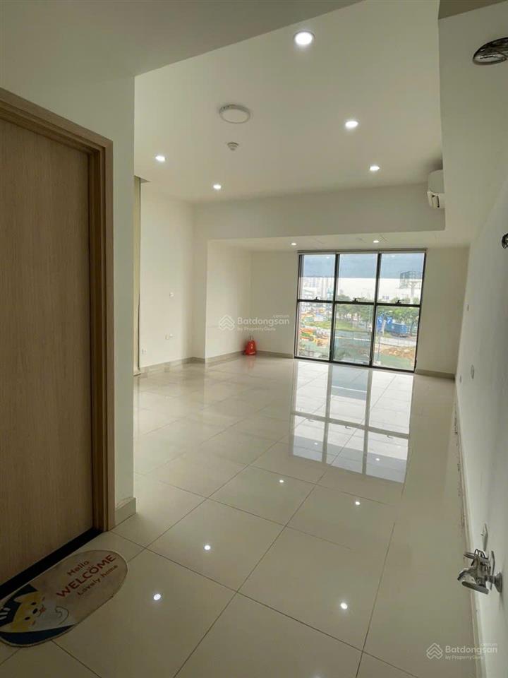 The sun avenue  cho thuê căn góc officetel 2 mặt kính riêng tư, giá chỉ 12,5 triệu/th
