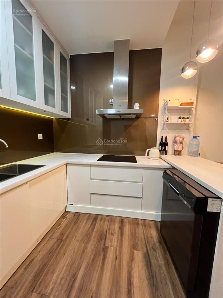 Cho thuê căn 2pn nhà đẹp, giá cực tốt  the sun avenue  17 triệu/th