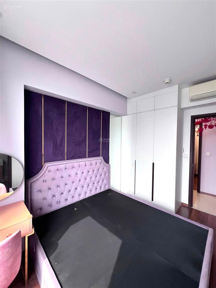 Bán nhanh trong t8, căn 2pn view sông q1 có gu  one verandah  7,75 tỷ bao hết thuế phí sang tên
