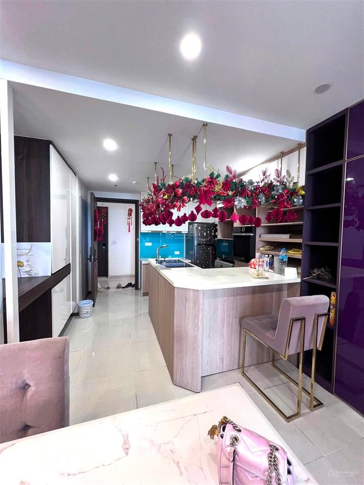 Bán nhanh trong t8, căn 2pn view sông q1 có gu  one verandah  7,75 tỷ bao hết thuế phí sang tên