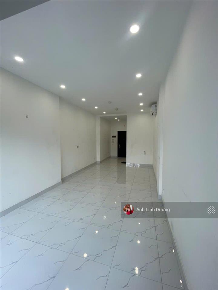 Cho thuê officetel, văn phòng ban công sân vườn  the sun avenue
