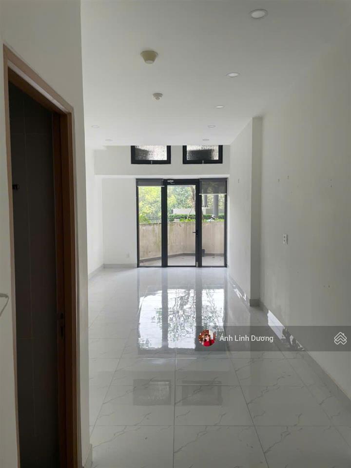 Cho thuê officetel, văn phòng ban công sân vườn  the sun avenue
