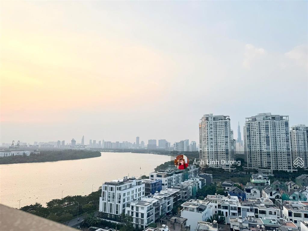Bán căn 2pn lầu cao view sông q1, giá tốt 8,1 tỷ bao, sổ sẵn  one verandah