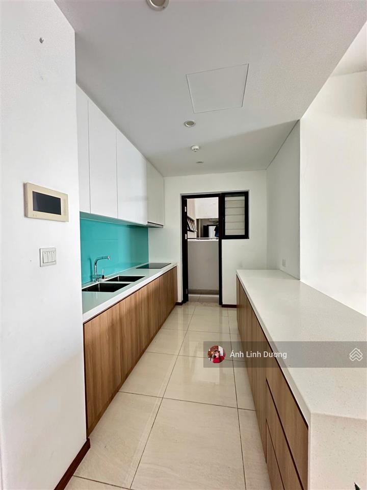 Bán căn 2pn lầu cao view sông q1, giá tốt 8,1 tỷ bao, sổ sẵn  one verandah