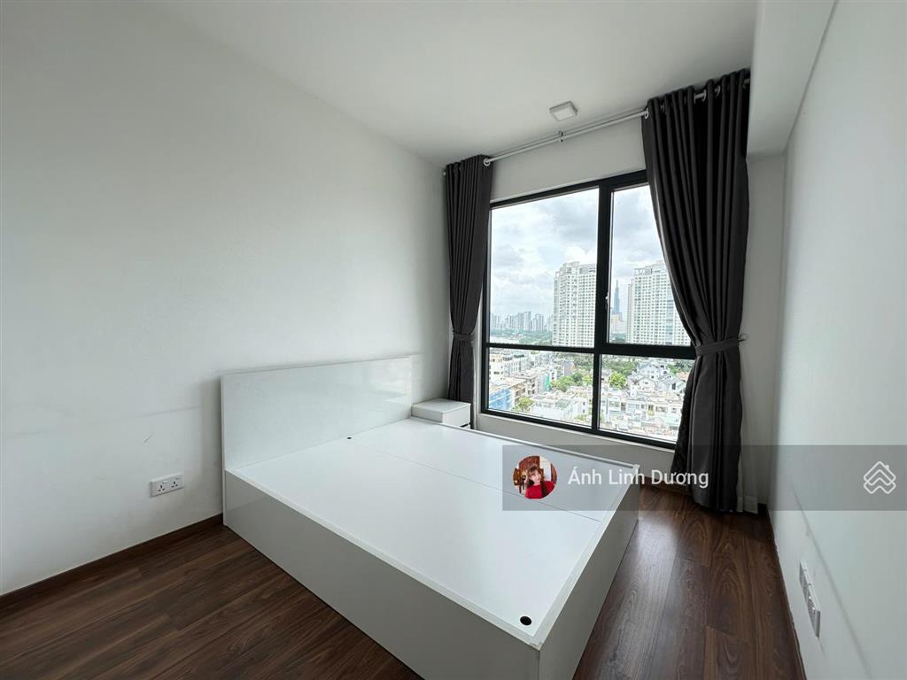 Bán căn 2pn lầu cao view sông q1, giá tốt 8,1 tỷ bao, sổ sẵn  one verandah