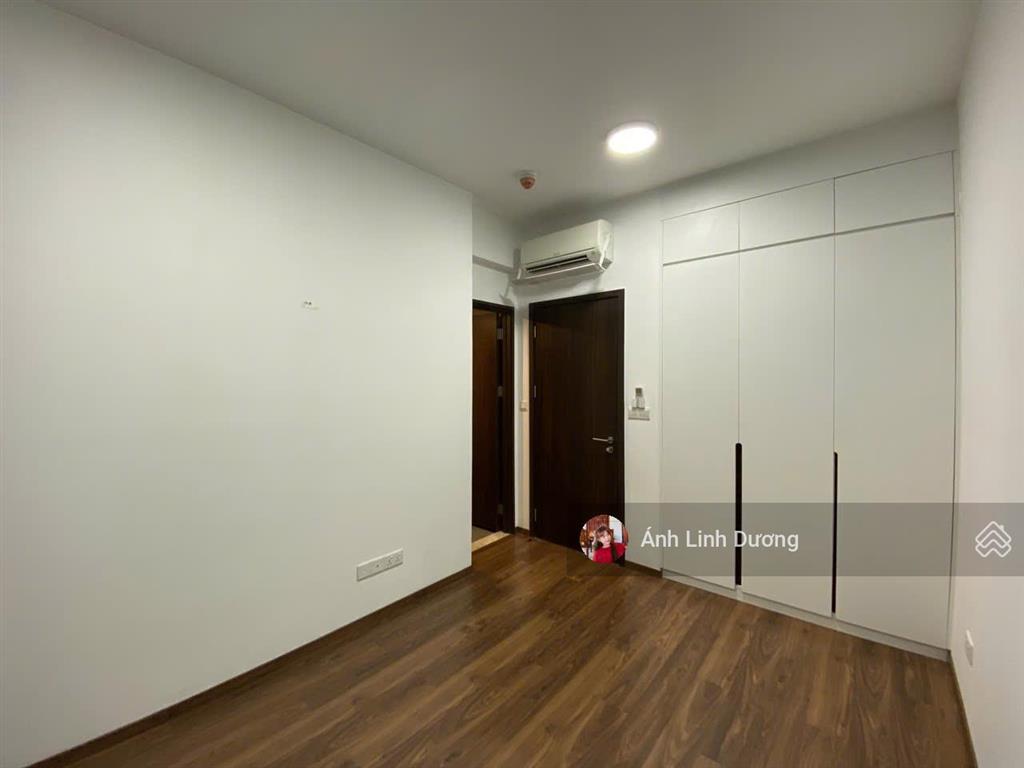 One verandah  bán căn 2pn giá tốt  7,6 tỷ bao hết, không có căn thứ 2. sổ hồng sẵn