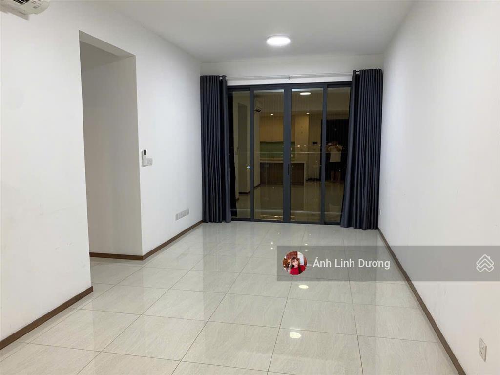 One verandah  bán căn 2pn giá tốt  7,6 tỷ bao hết, không có căn thứ 2. sổ hồng sẵn