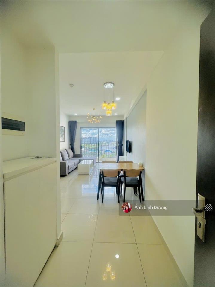 Cho thuê căn góc 3pn, tháp trung tâm s5  the sun avenue giá chỉ 21 triệu, trống sẵn vào ngay