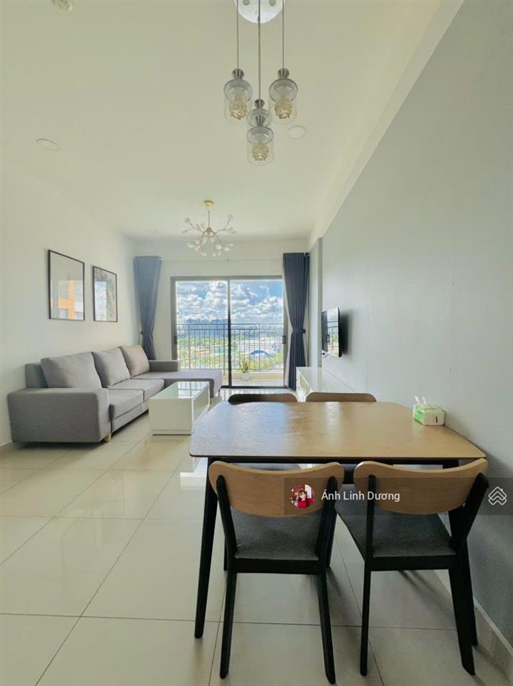 Cho thuê căn góc 3pn, tháp trung tâm s5  the sun avenue giá chỉ 21 triệu, trống sẵn vào ngay