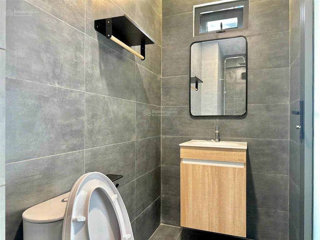 Cho thuê cc mini, 8 triệu, 40m2 tại xóm chiếu, q4, hcm