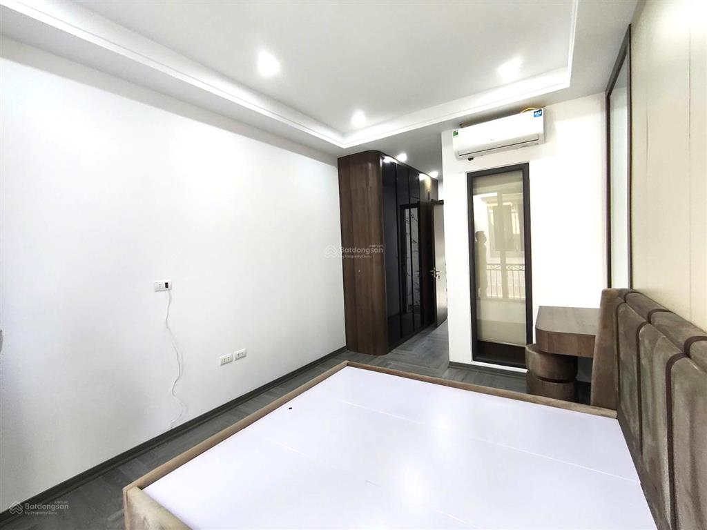 Trần khát chân  35m²  6 tầng thang máy  mặt ngõ 3m  chỉ 9.8 tỷ