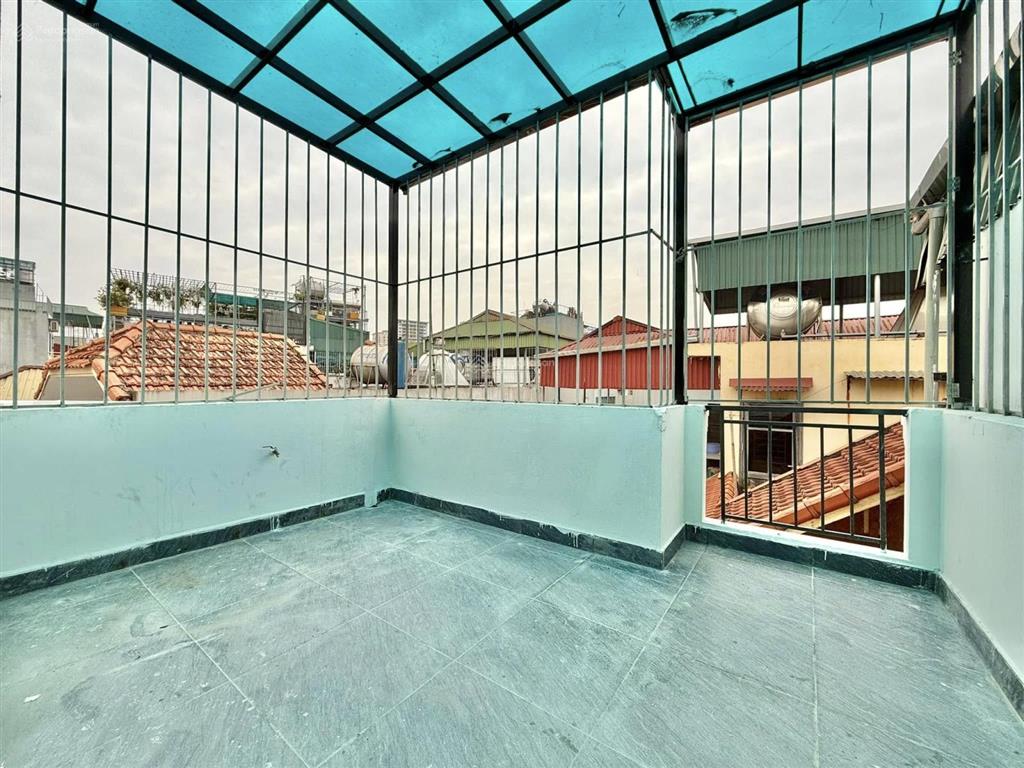 Lò đúc  01 nhà ra phố  36m²  5 tầng thang máy  chỉ 10 tỷ