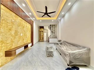 Lò đúc  01 nhà ra phố  5 tầng thang máy  chỉ 11 tỷ