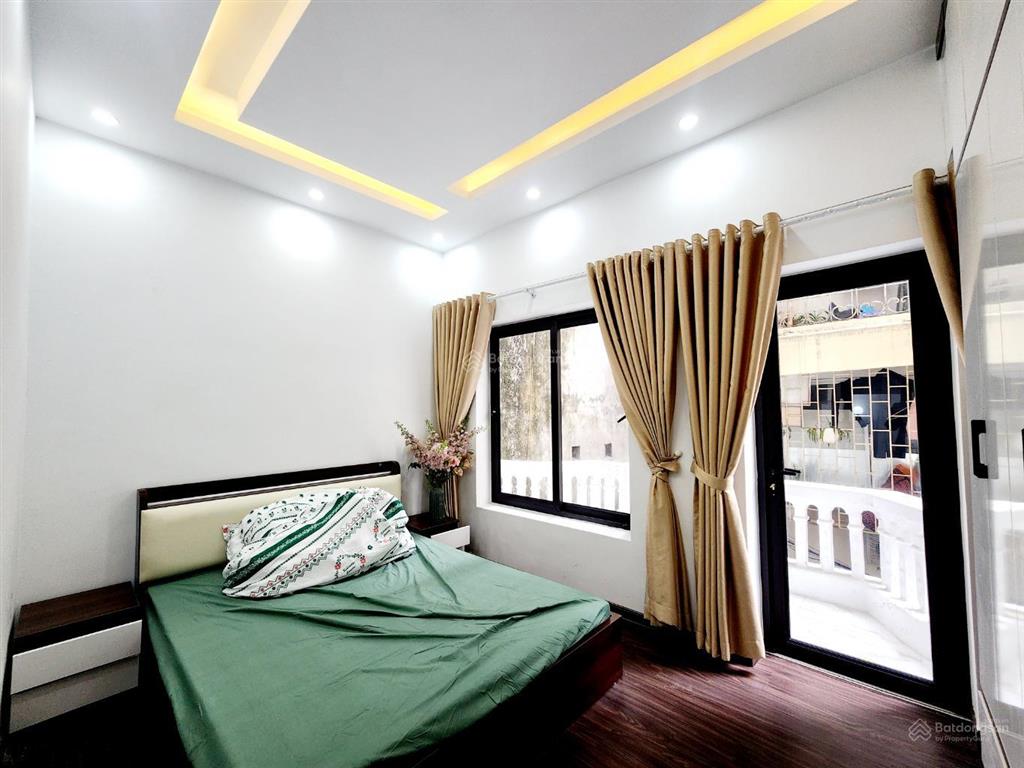 Lạc trung  ô tô đỗ cửa  53m2  lô góc 3 mặt thoáng  chỉ 11 tỷ 4