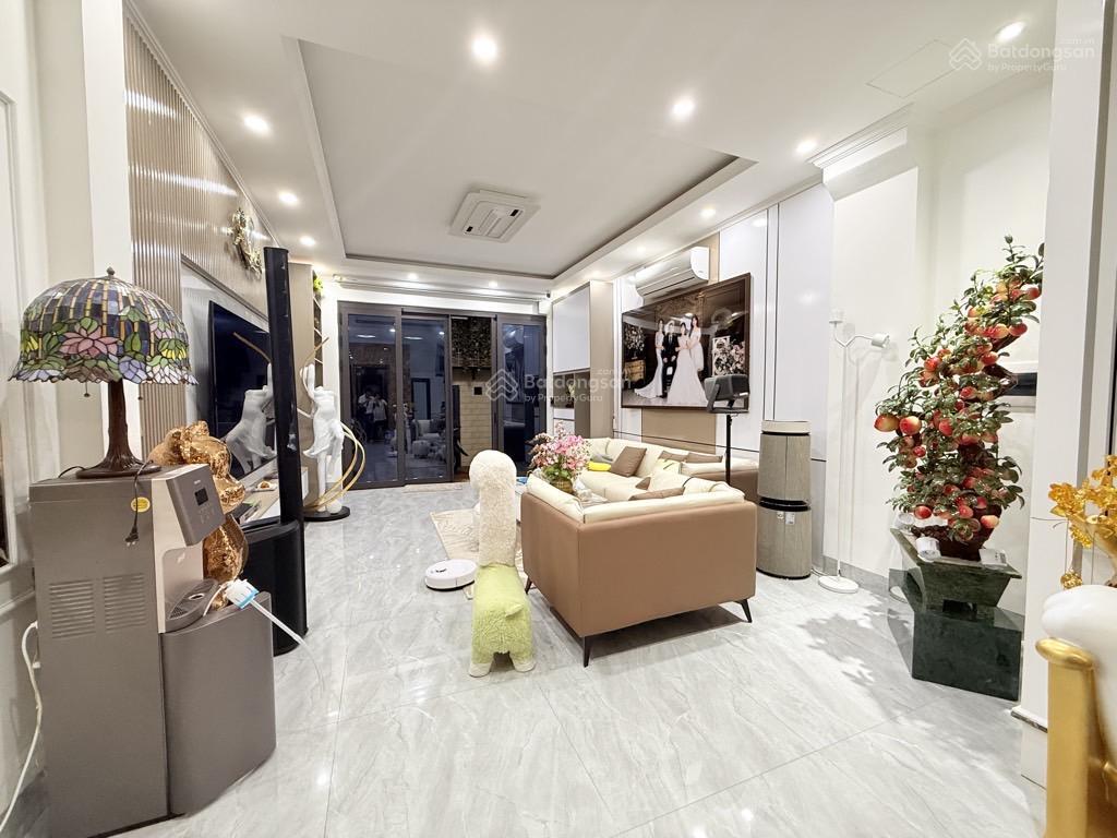 Trần đại nghĩa  45m2  7 tầng  thang máy  full nội thất luxury