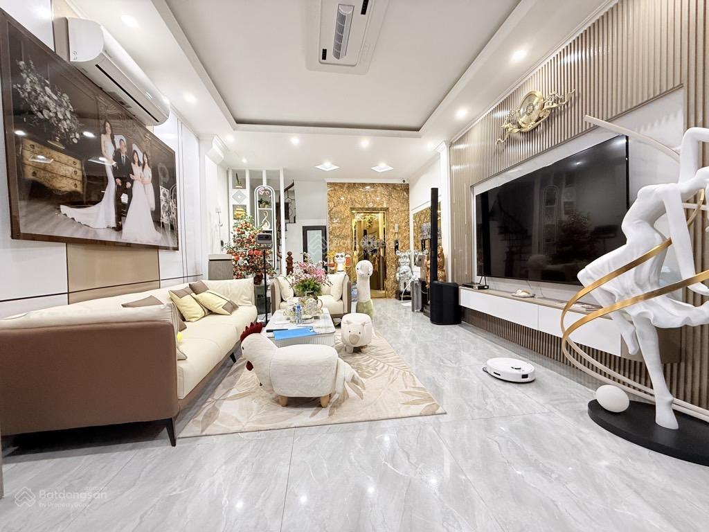 Trần đại nghĩa  45m2  7 tầng  thang máy  full nội thất luxury