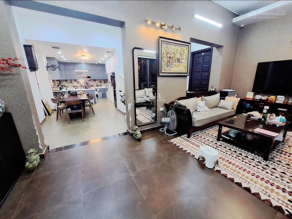 Tạ quang bửu  10m ra mặt phố  nhà đẹp  50m2  chỉ 13 tỷ 5