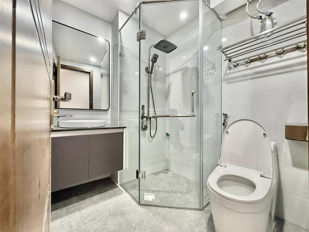 Lê thanh nghị  10m ra phố  45m2  5 tầng  thang máy  chỉ 12 tỷ