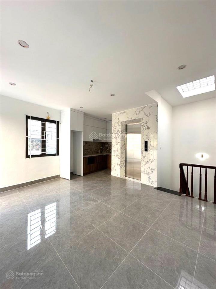 Lò đúc  45m2  nhà mới 5 tầng thang máy  chỉ 12 tỷ