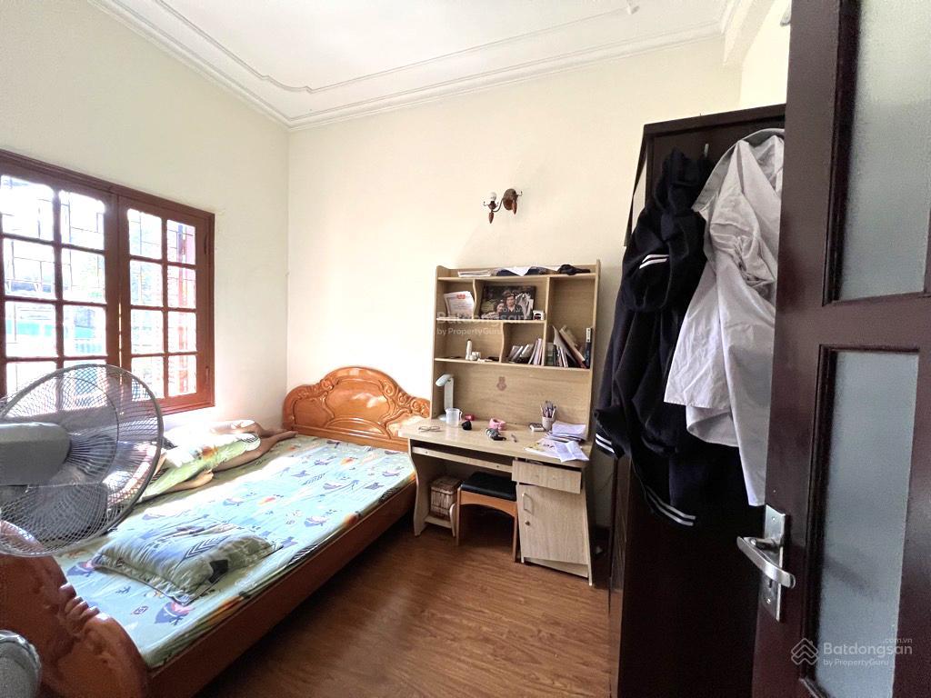 Bán nhà mặt hồ võ thị sáu  50m2  vỉa hè ô tô tránh  chỉ 20 tỷ