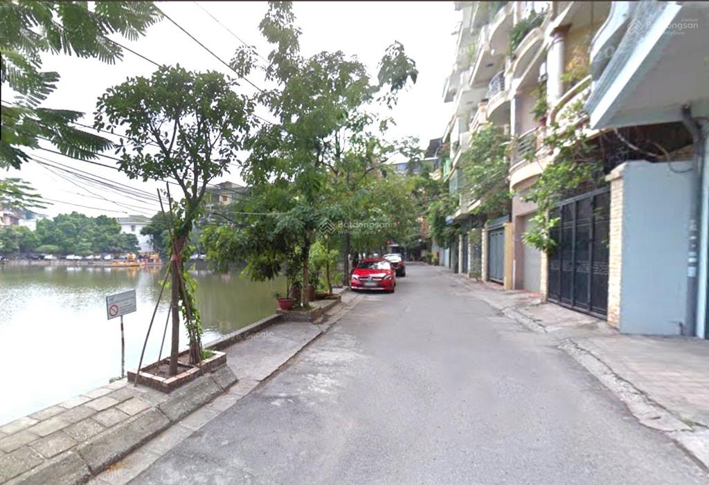 Bán nhà mặt hồ võ thị sáu  50m2  vỉa hè ô tô tránh  chỉ 20 tỷ