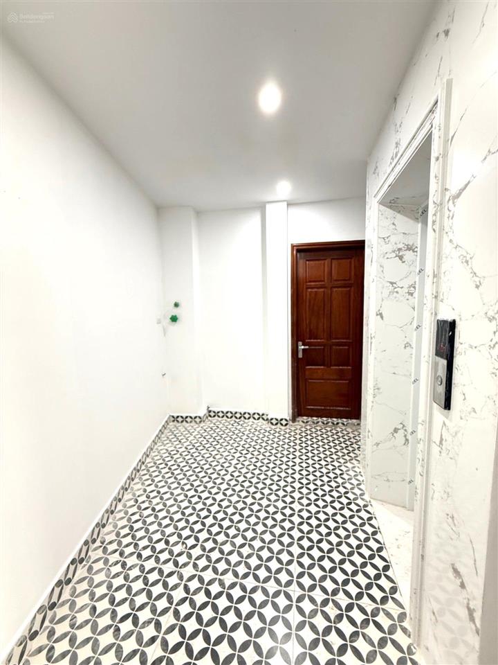 Trần khát chân  50m2  5 tầng  thang máy  chỉ 10 tỷ