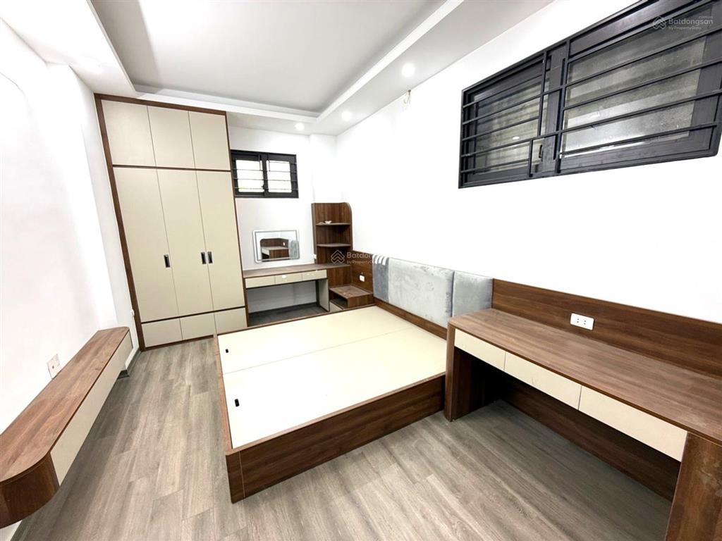 Trần khát chân  50m2  5 tầng  thang máy  chỉ 10 tỷ