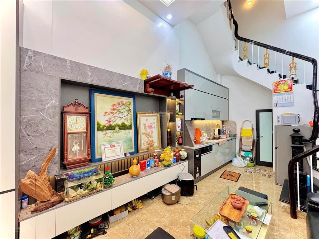 Võ thị sáu  phân lô 35m2  5 tầng  full nội thất  chỉ 10 tỷ 8
