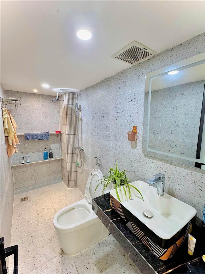 Võ thị sáu  phân lô 35m2  5 tầng  full nội thất  chỉ 10 tỷ 8