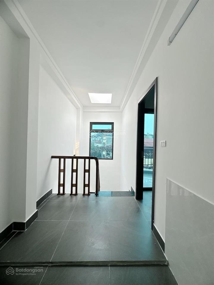 Lạc trung  đường ô tô tránh  lô góc 35m2  5 tầng  chỉ 10.5 tỷ
