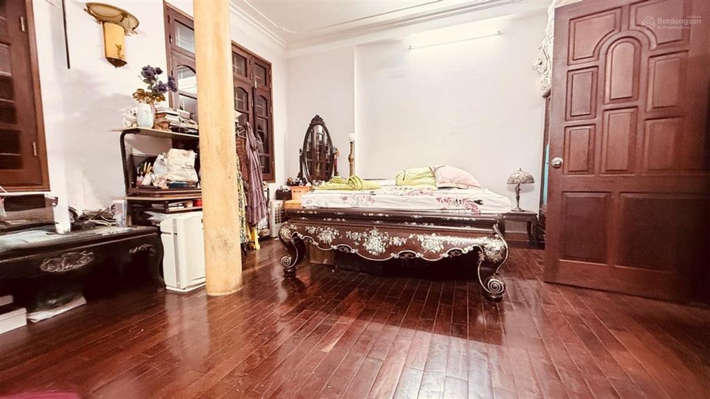 Lò đúc  ô tô đỗ cửa  43m2  6 tầng  6m mặt tiền  chỉ 12 tỷ 8