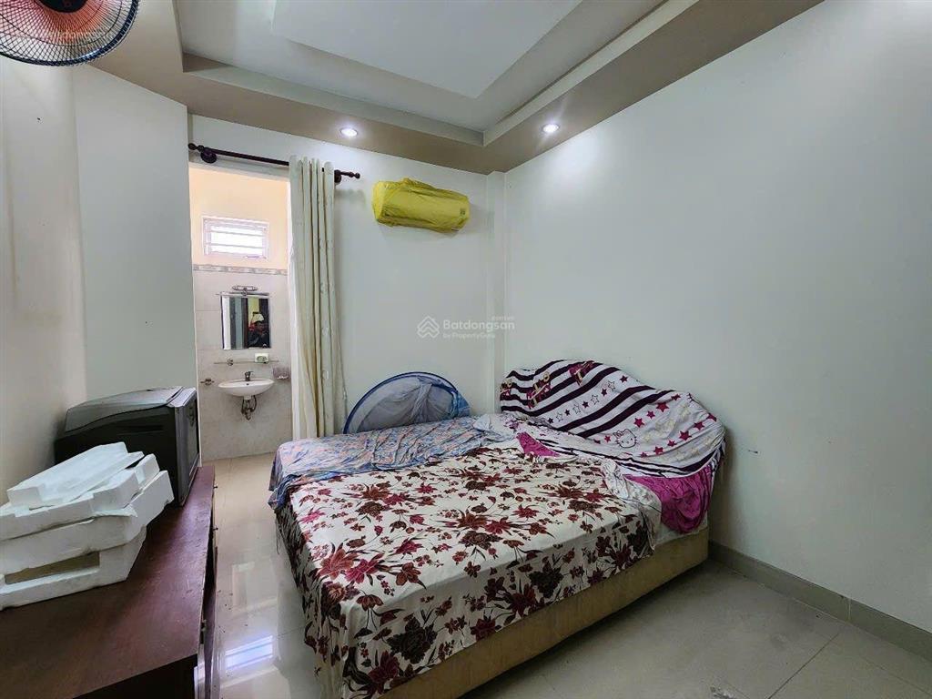 Bán nhà đẹp 3 lầu đường phạm thế hiển p4 q8