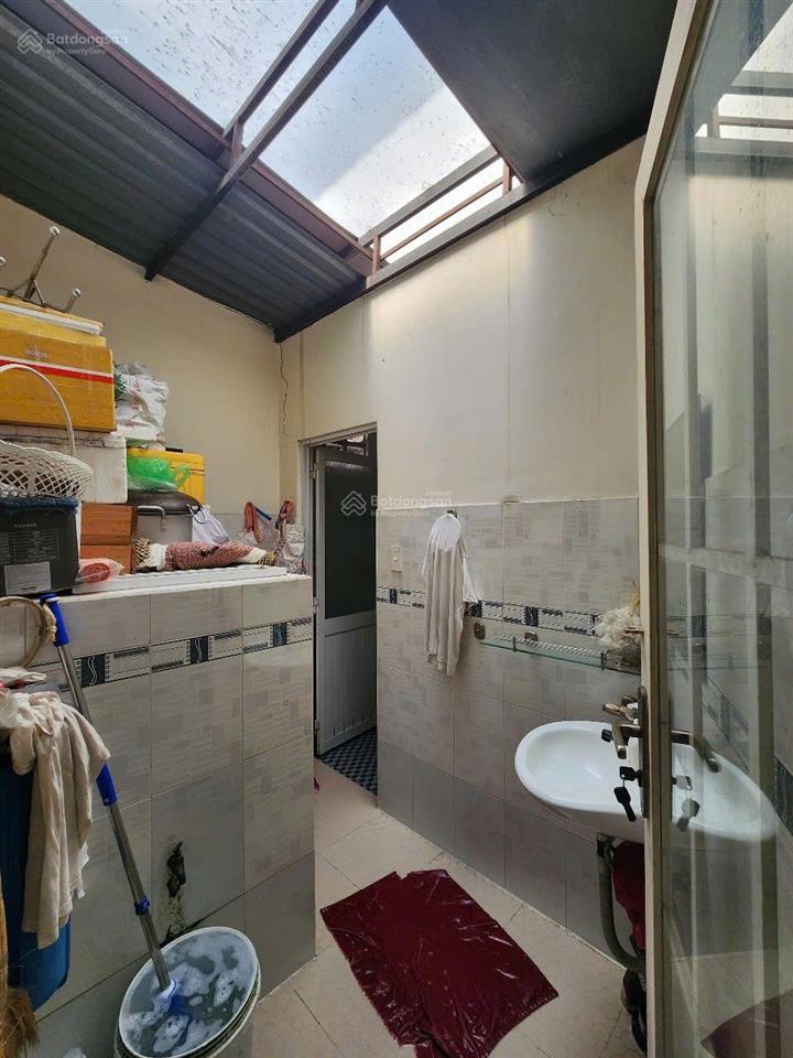 Bán nhà đẹp 3 lầu đường phạm thế hiển p4 q8