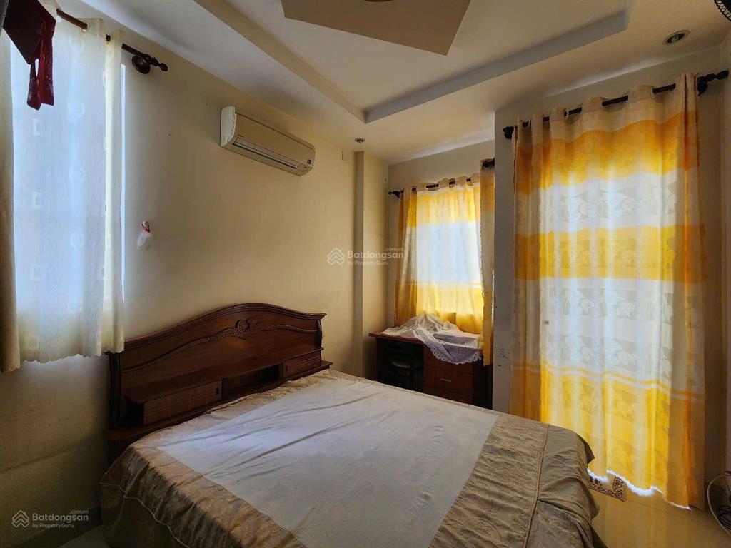 Bán nhà đẹp 3 lầu đường phạm thế hiển p4 q8