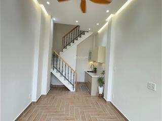 Mặt tiền kinh doanh dương bá trạc, p. chánh hưng (p2, q8 cũ).