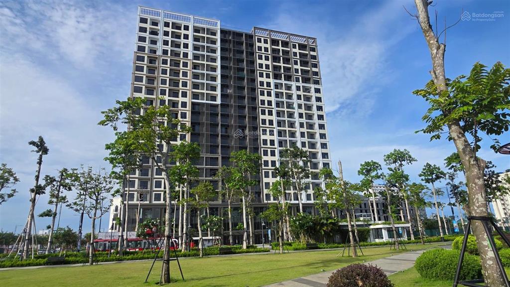 Bán shophouse tại the pathway sầm sơn, 4,797 tỷ, 95.8m2, view đẹp, giá cực chất