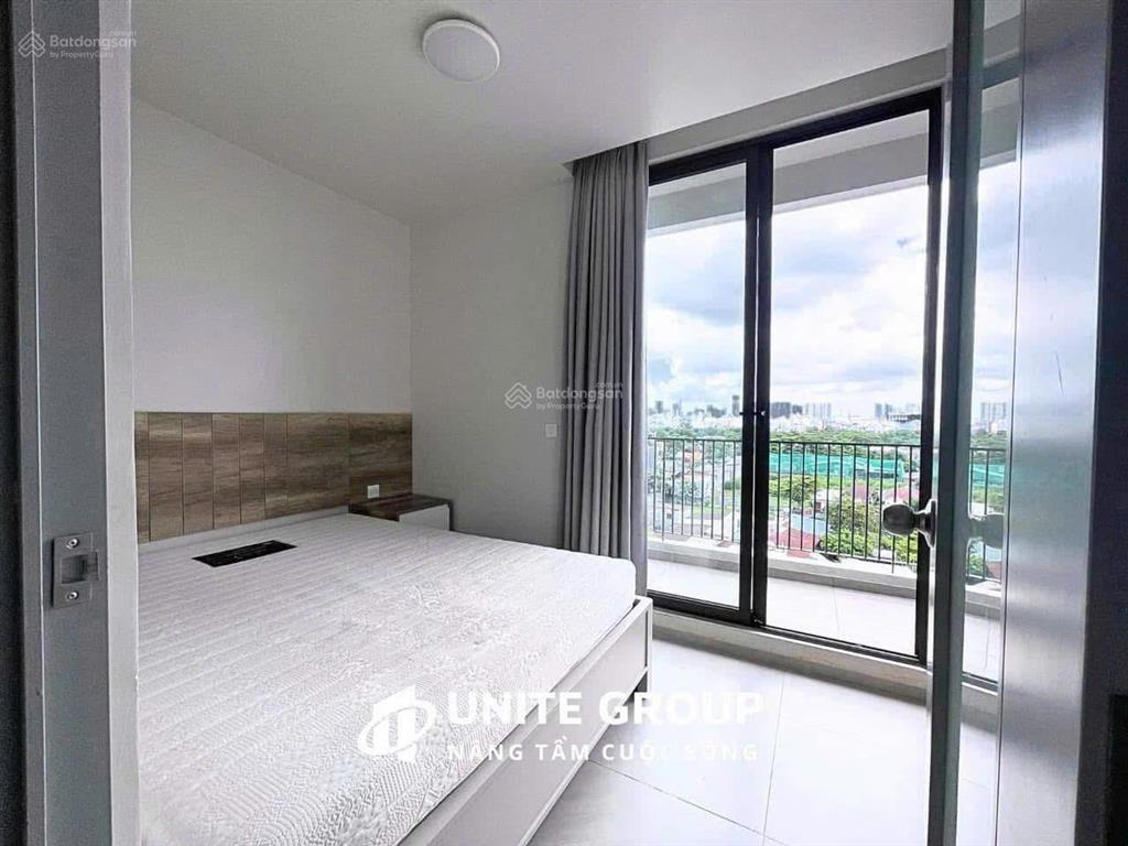 Căn 1pn mới hoàn thiện  đầy đủ nội thất  có ban công gần lotte mart, đh tôn đức thắng, đh ufm