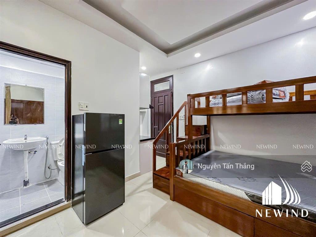 Cho thuê căn hộ mới xây tách bếp sát ufm (500m), kcx, secc, gần quận 1, quận 4, quận 4
