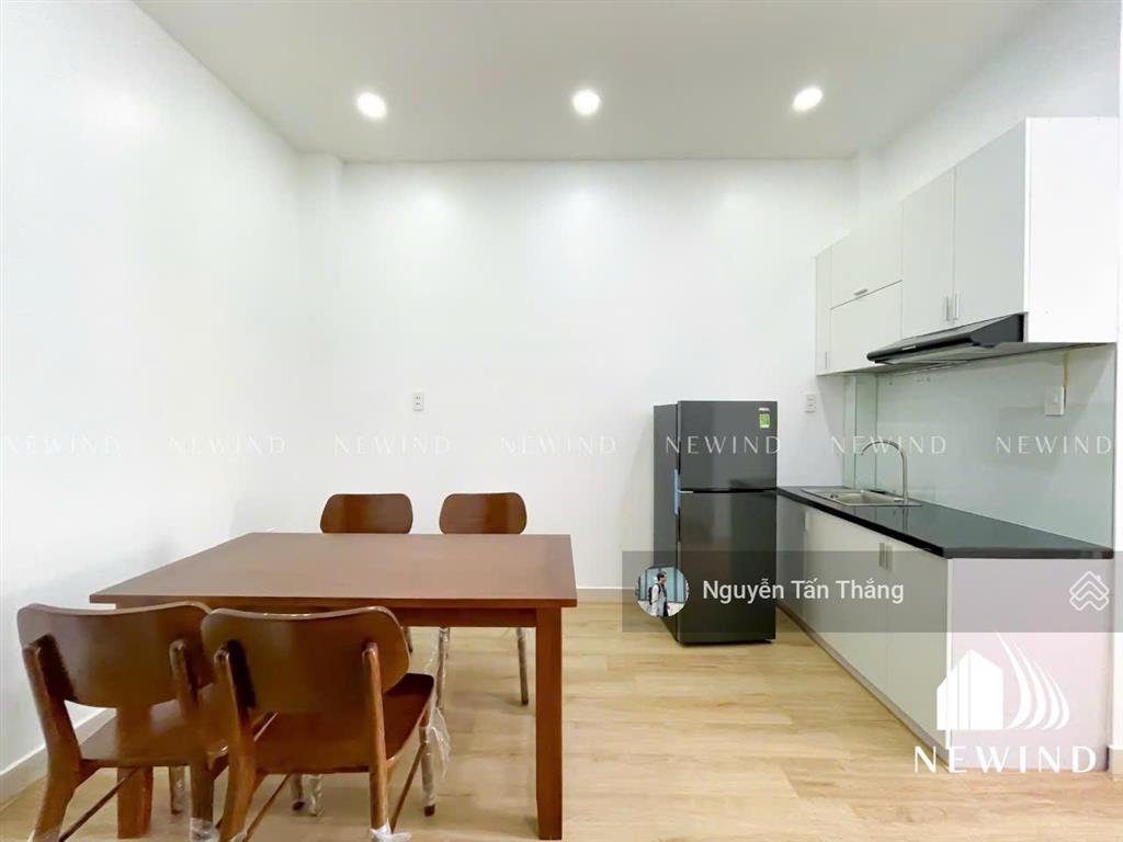 Cho thuê căn hộ mới xây tách bếp sát ufm (500m), kcx, secc, gần quận 1, quận 4, quận 4