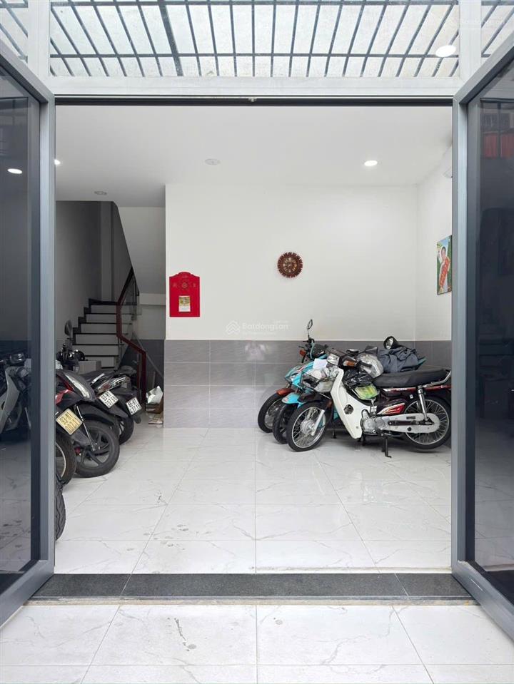 Bán nhà vĩnh viễn dt 5.5 x 10m 4 tầng 6pn cách mt 30m, giá chỉ hơn 7 tỷ