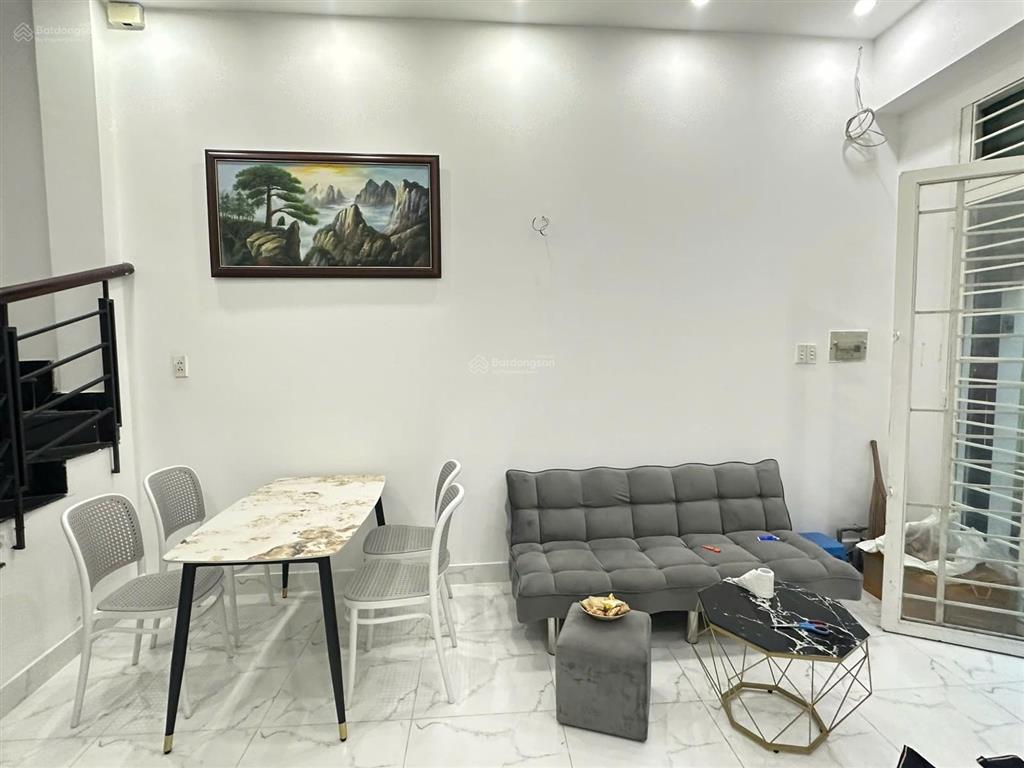 Chủ cần bán lý thái tổ 4x8m, 4 tầng btct 4pn, 30m ra mặt tiền chỉ nhỉnh 6,6 tỷ nhà ở ngay