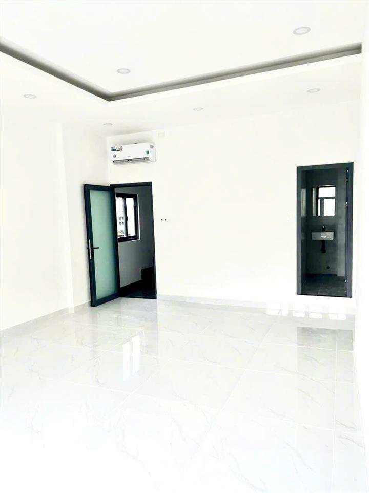 Bán nhà hậu giang quận 6, 4 x 11,3m, 2 tầng nhà còn mới giá mềm chỉ 4 tỷ hơn ở ngay
