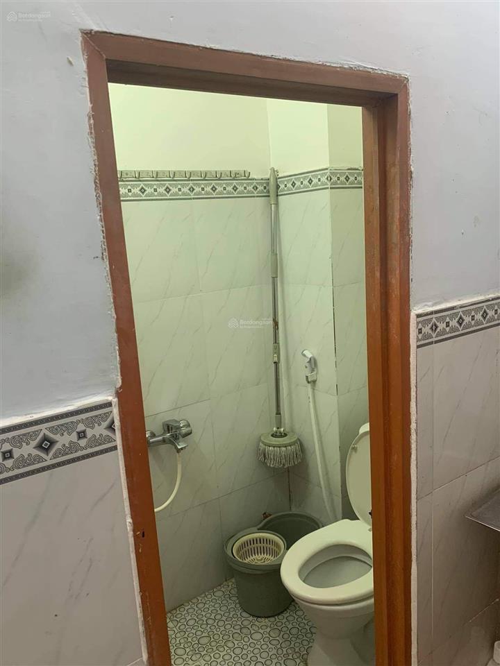 Nhà ngộp nguyễn trãi q5  4 tầng  dòng tiền 15tr/tháng