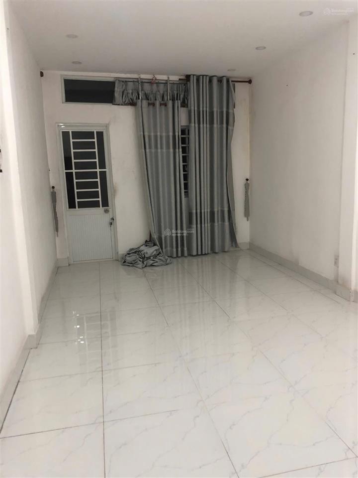 Bán nhà trung tâm quận 10  2 tầng sân thượng  2 mặt hẻm  ngang 3,5m