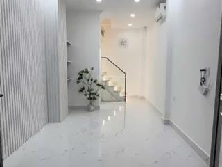 Bán nr 24m2 tại cách mạng tháng tám, q10, hcm, 6,8 tỷ, 2pn, 2wc, 3t