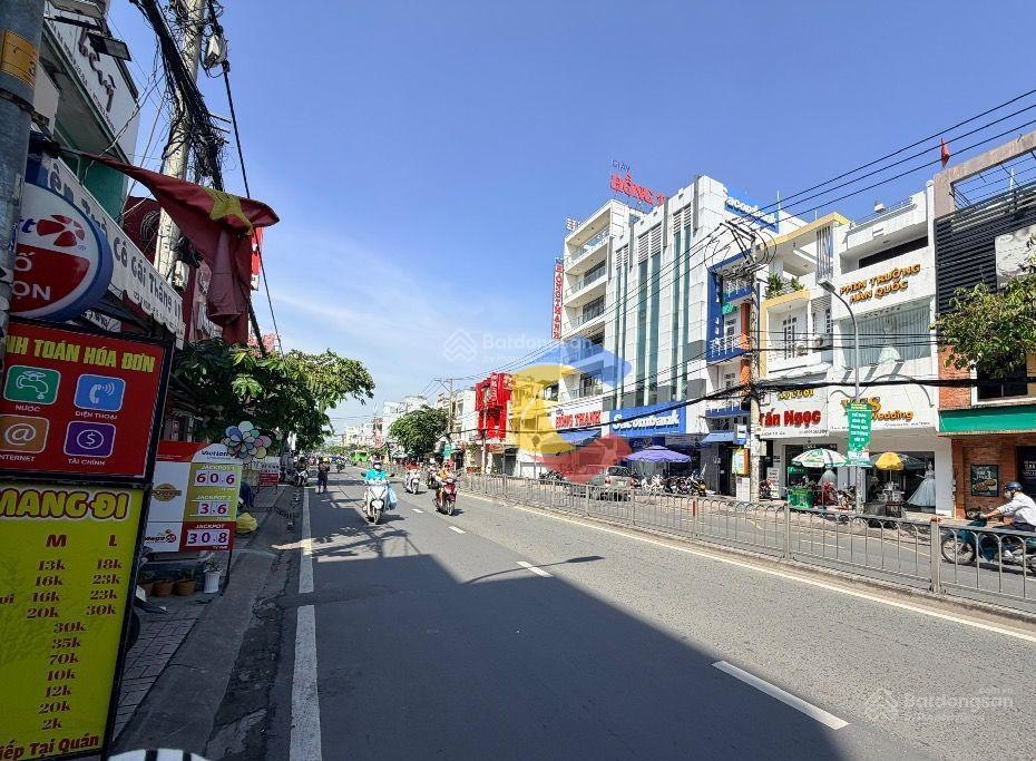 Gấp bán nhà gia phú quận 6, dt 80m2, ngang 4,5m hẻm oto vf3 đỗ cửa giá 4 tỷ