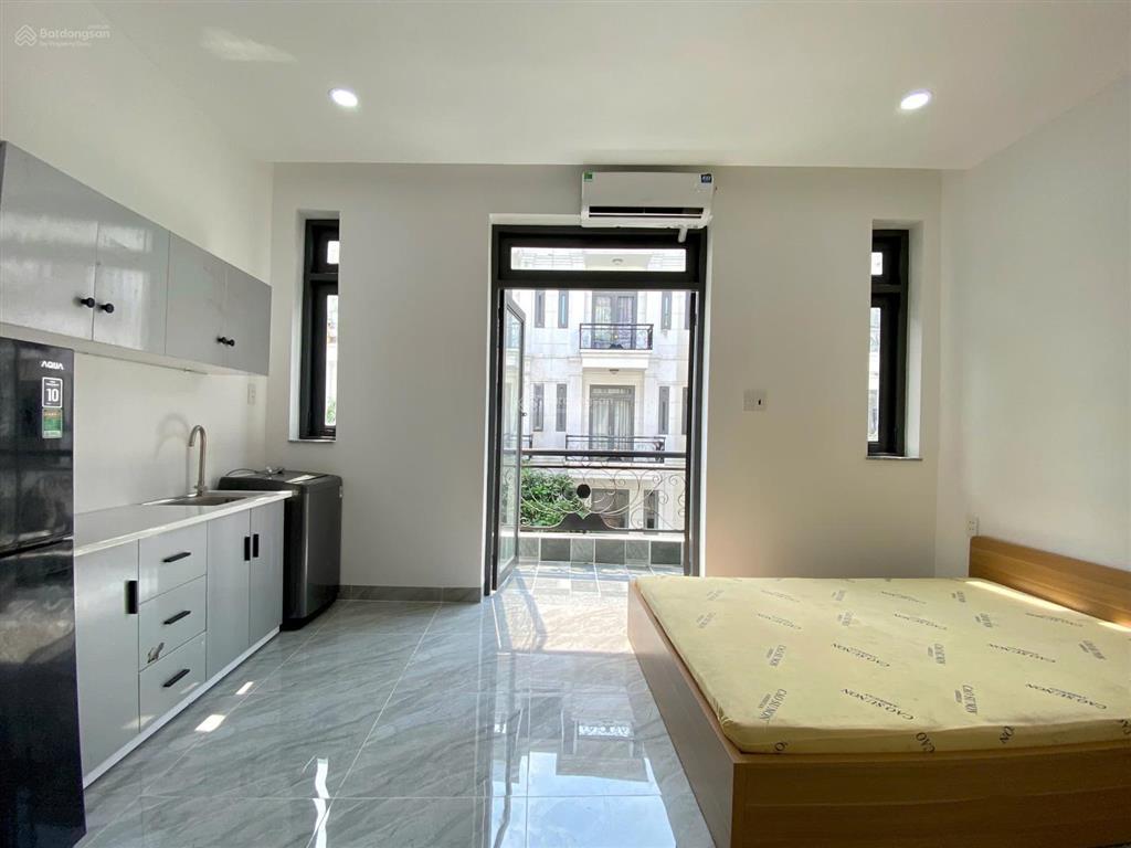 Studio ban công full nội thất ngay tô ngọc vân