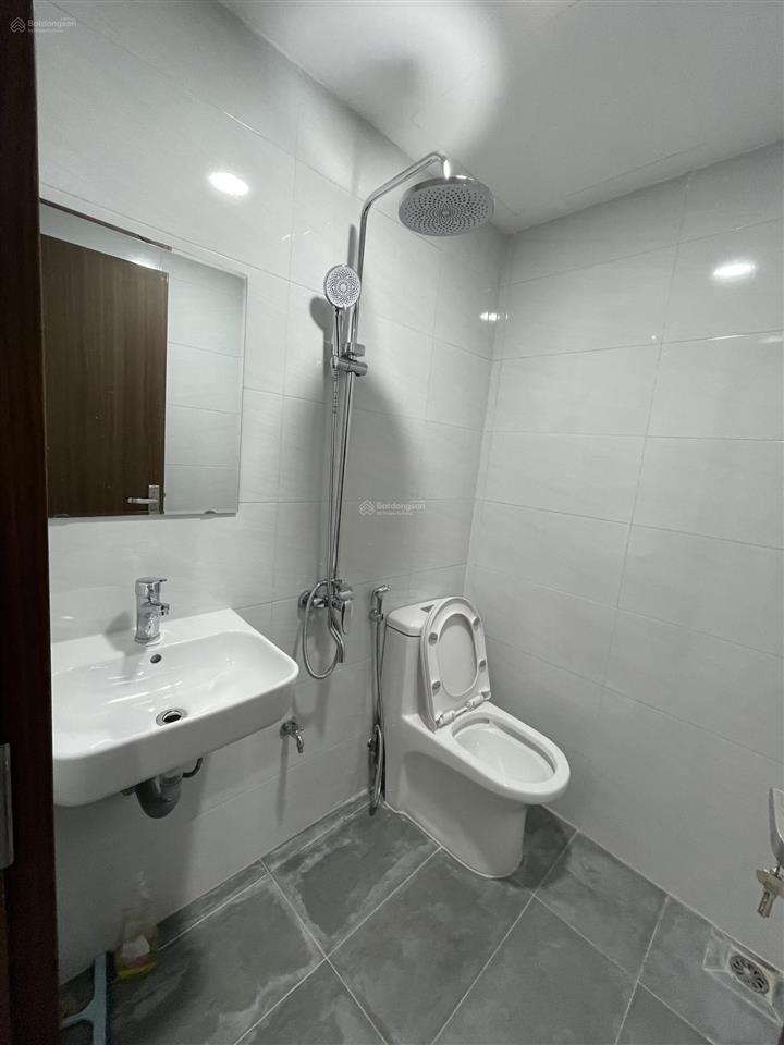 Tập thể tầng 1 nam thành công hoàng ngọc phách sổ 43m sd ~90m | 3pn khách + bếp | 2wc