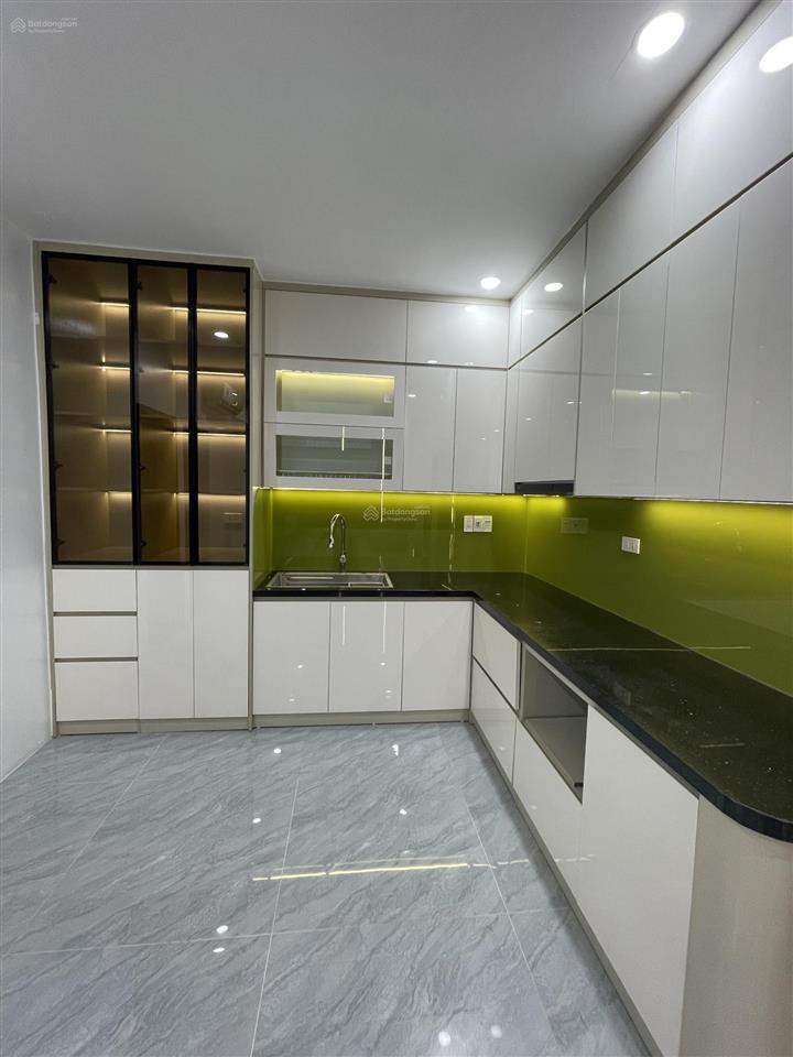 Tập thể tầng 1 nam thành công hoàng ngọc phách sổ 43m sd ~90m | 3pn khách + bếp | 2wc