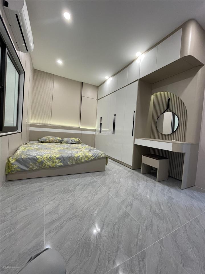 Tập thể tầng 1 nam thành công hoàng ngọc phách sổ 43m sd ~90m | 3pn khách + bếp | 2wc